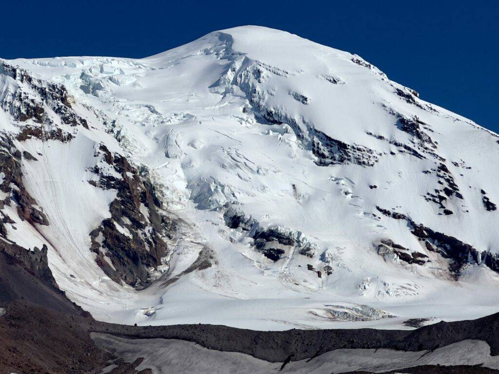 مهمترین یخچال‌های کوهستانی جهان: تصویر بخشی از یخچال کوه آدامز